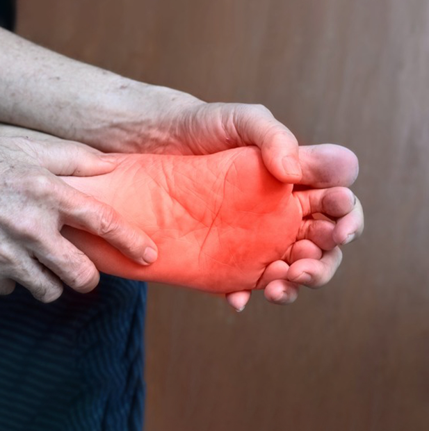 Recognizing warning signs of diabetic foot and ways to prevent it